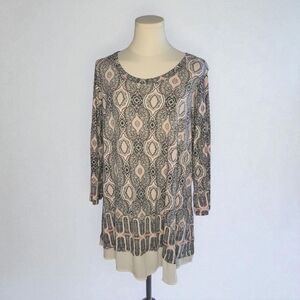 Rose & Olive Geometric Print Tunic in Black and Pink